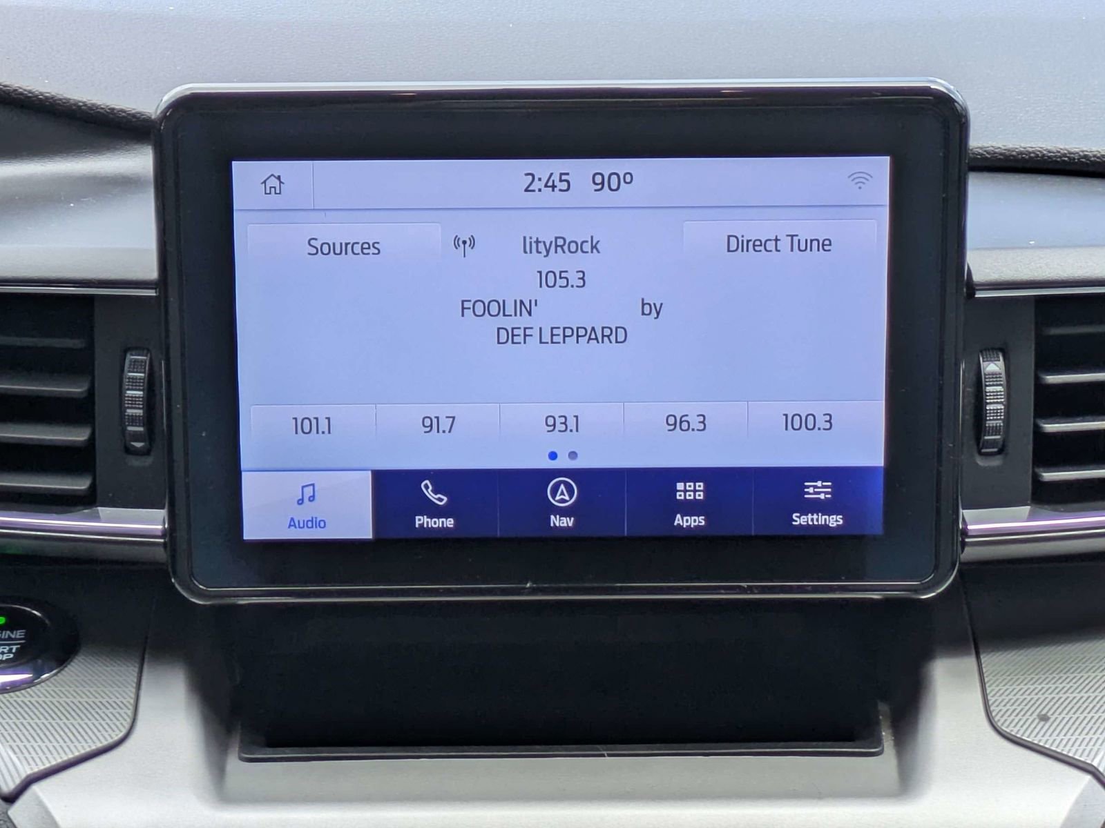 Certified 2021 Ford Explorer XLT w/ Equipment Group 202A AWD/4WD image 10