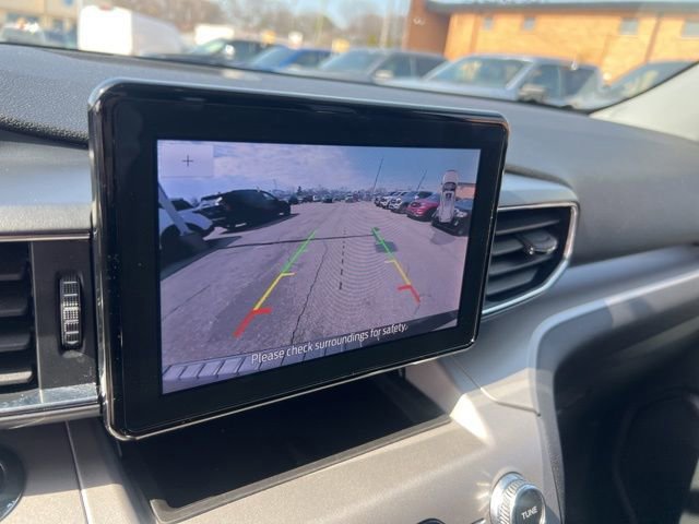 Certified 2024 Ford Explorer XLT w/ Equipment Group 202A image 14