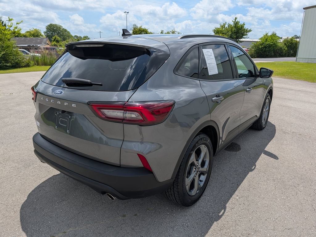 Certified 2025 Ford Escape ST-Line FWD image 3