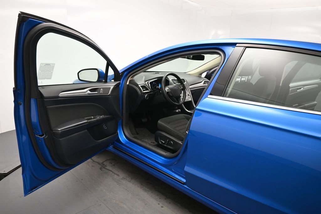 Certified 2019 Ford Fusion SE FWD image 8