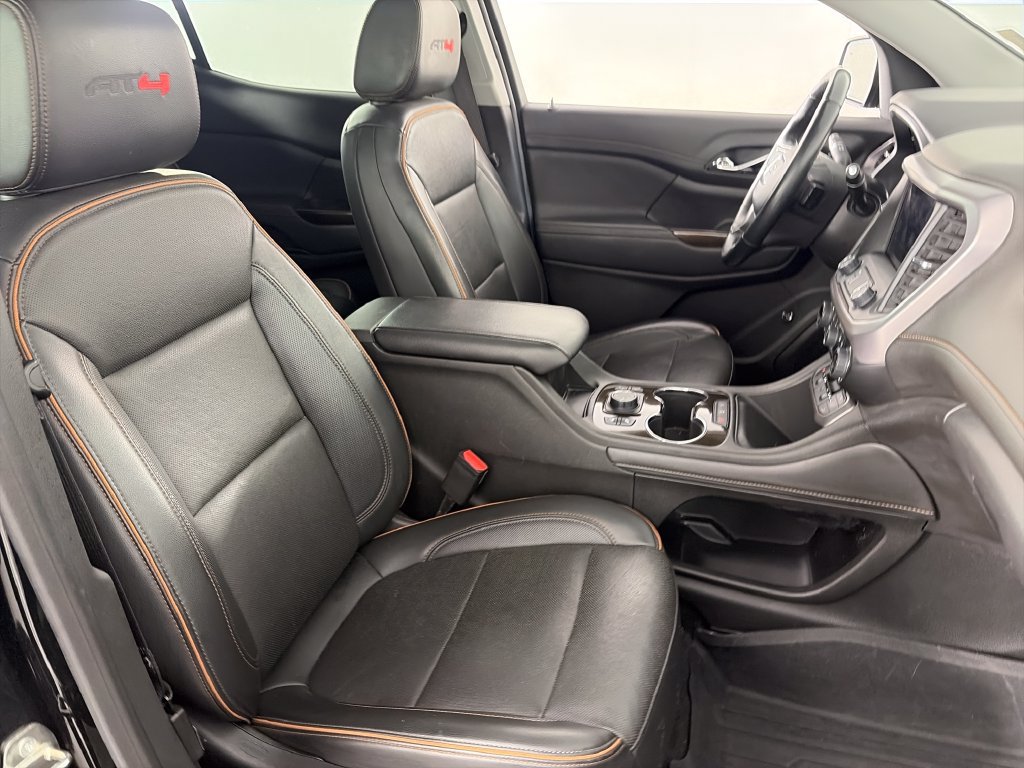 Used 2023 GMC Acadia AT4 w/ Technology Package AWD/4WD image 31