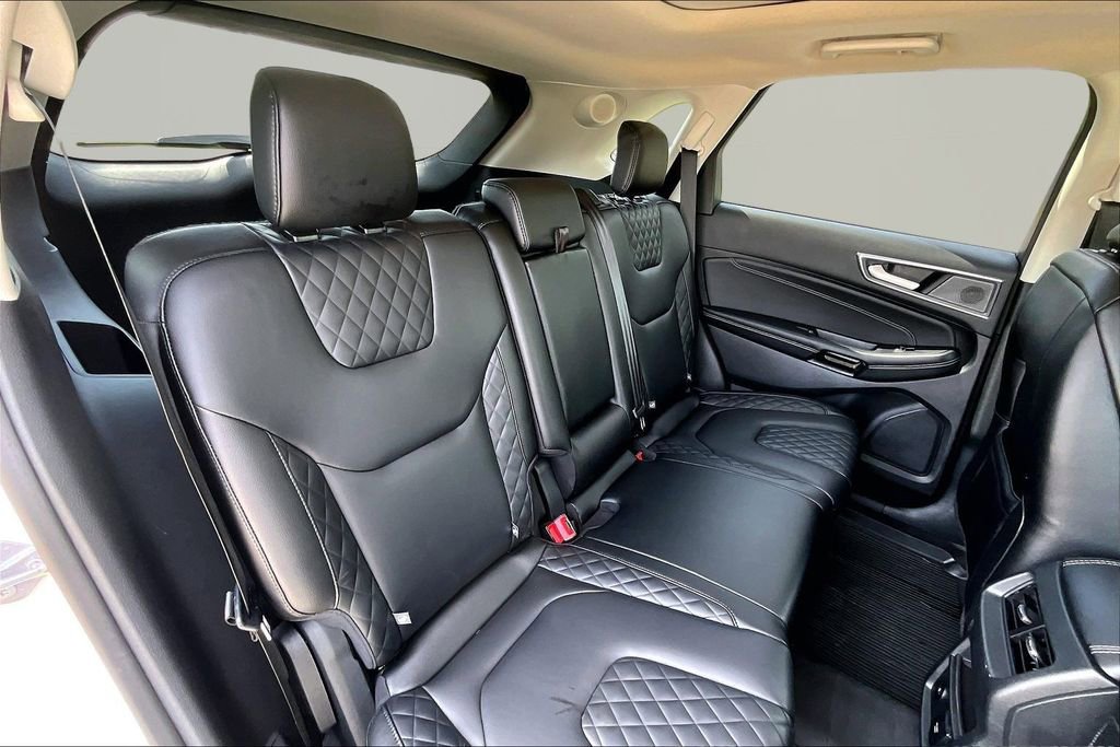 Certified 2024 Ford Edge Titanium AWD/4WD image 27