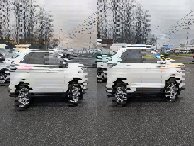 Certified 2022 Ford Edge SEL w/ Convenience Package AWD/4WD image 6