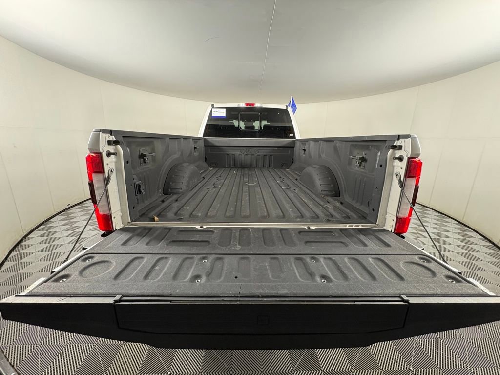 Certified 2019 Ford F350 Platinum w/ Platinum Ultimate Package image 33
