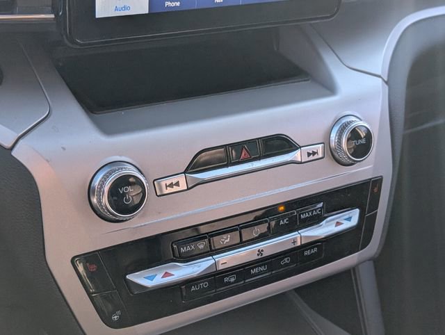 Certified 2022 Ford Explorer XLT w/ Equipment Group 202A image 21