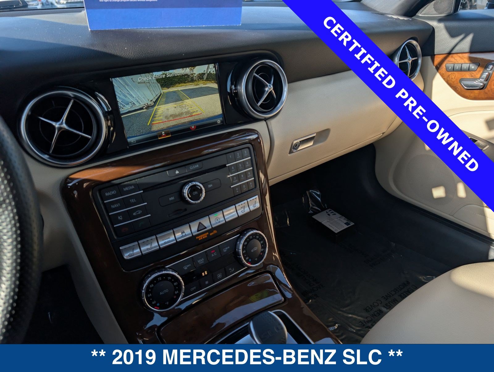 Used 2019 Mercedes-Benz SLC 300 image 26