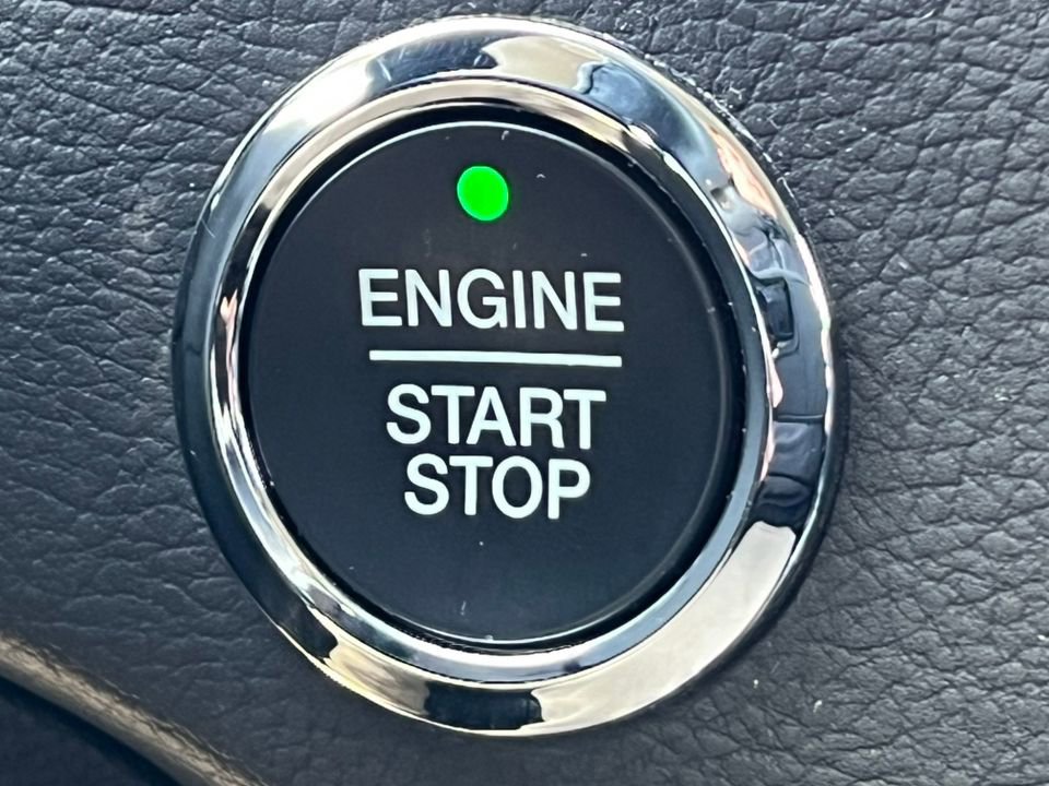 Certified 2024 Ford Edge Titanium w/ Equipment Group 301A AWD/4WD image 29