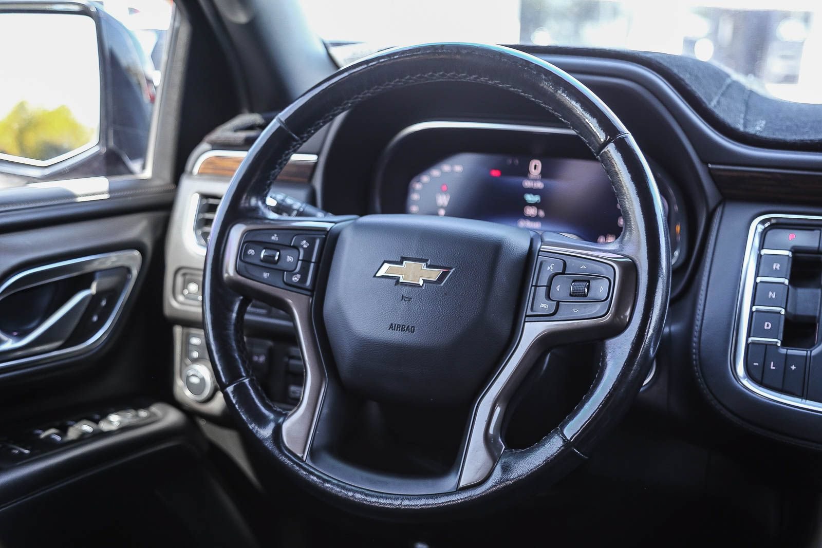 Used 2022 Chevrolet Tahoe High Country w/ Max Trailering Package AWD/4WD image 15