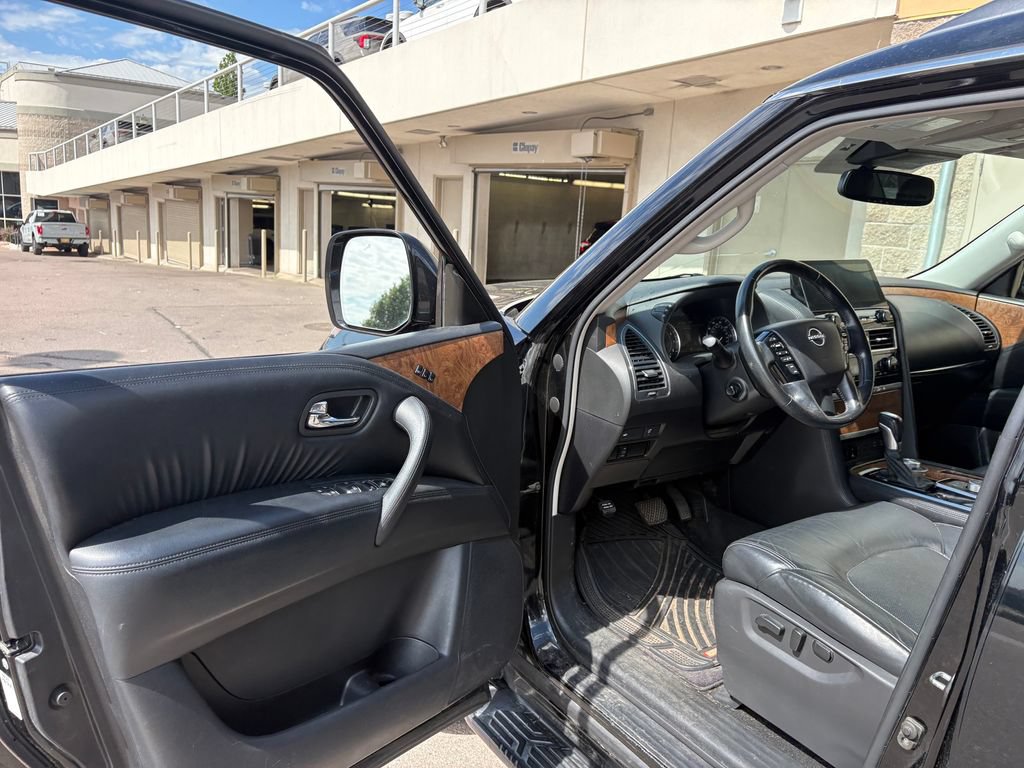 Used 2021 Nissan Armada SL w/ Captain's Chairs Package AWD/4WD image 17
