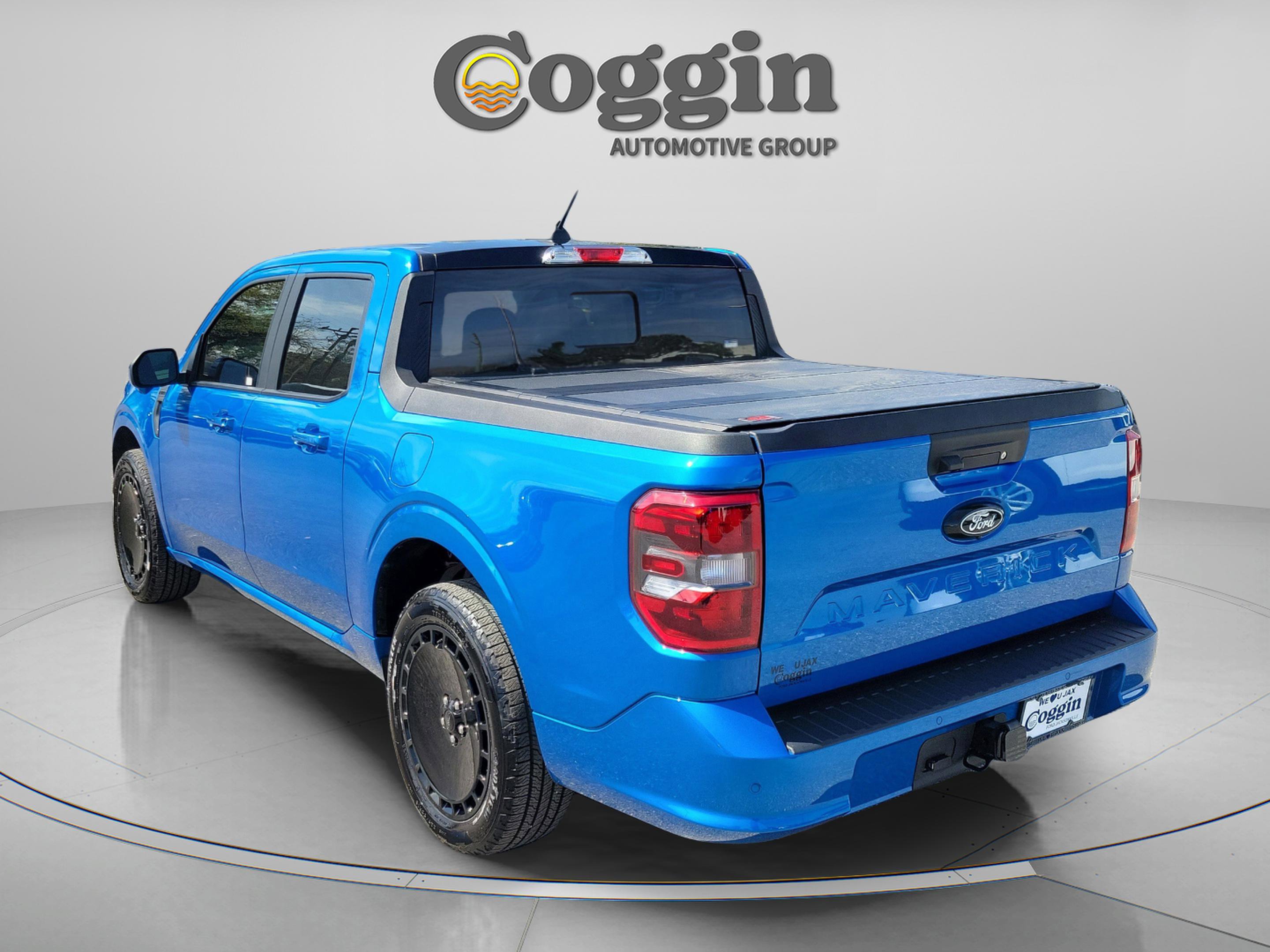 Certified 2025 Ford Maverick Lobo AWD/4WD image 2