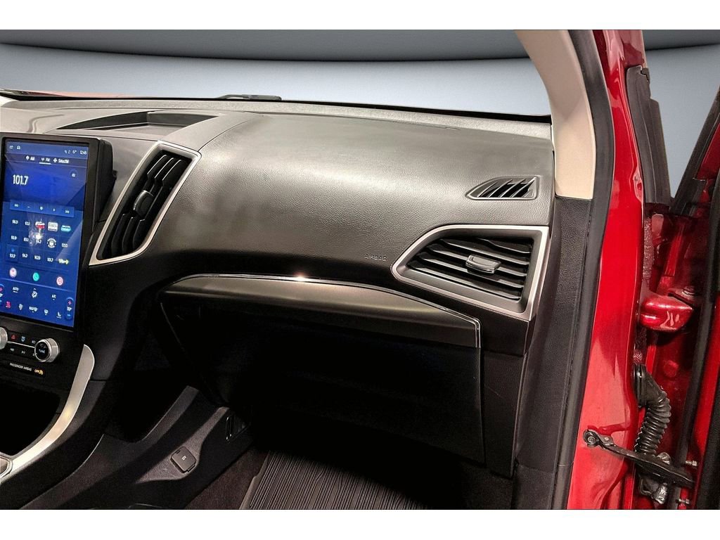 Certified 2022 Ford Edge SEL w/ Convenience Package image 18