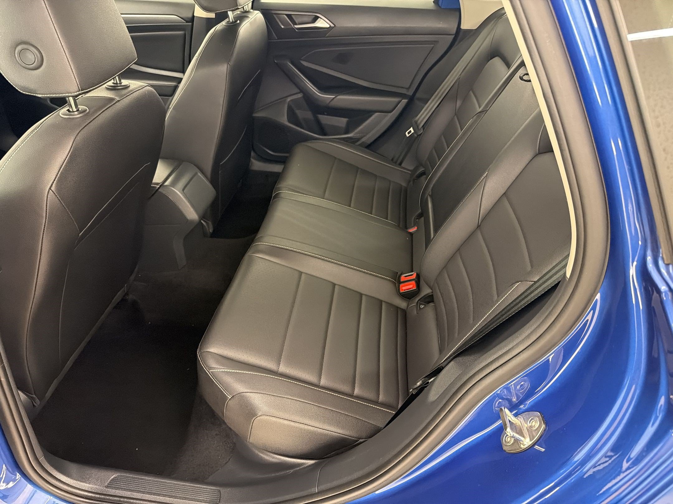 Used 2024 Volkswagen Jetta SE FWD image 22