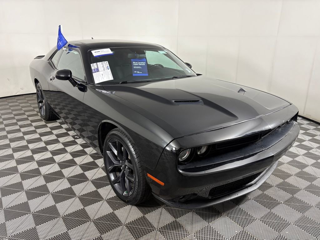 Used 2022 Dodge Challenger SXT w/ Blacktop Package image 7