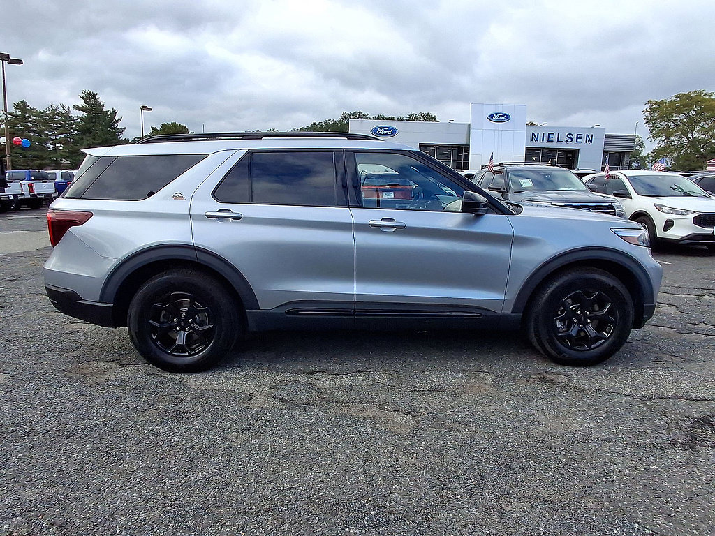 Certified 2022 Ford Explorer Timberline w/ Timberline Technology Package AWD/4WD image 32