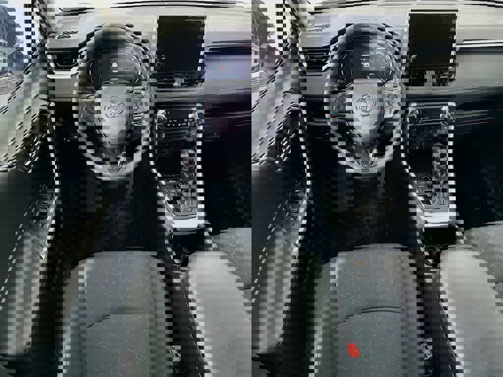 Used 2024 Toyota RAV4 XLE image 13