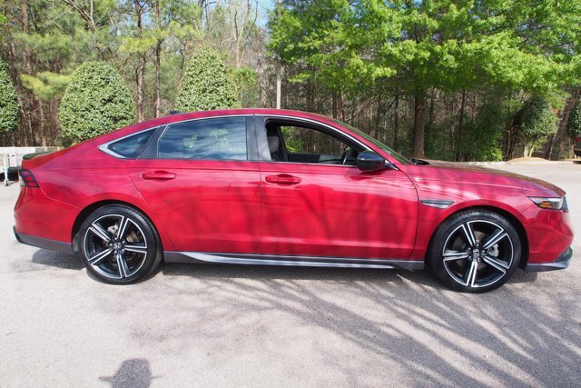 Used 2023 Honda Accord Sport image 8