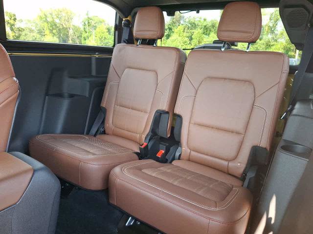 Certified 2024 Ford Bronco Heritage Edition AWD/4WD image 26