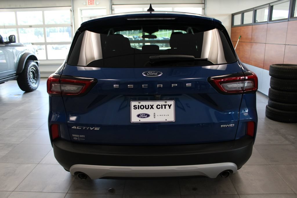 Certified 2023 Ford Escape Active AWD/4WD image 6