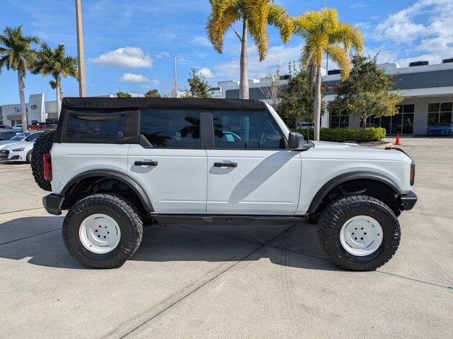 Certified 2022 Ford Bronco Base image 5