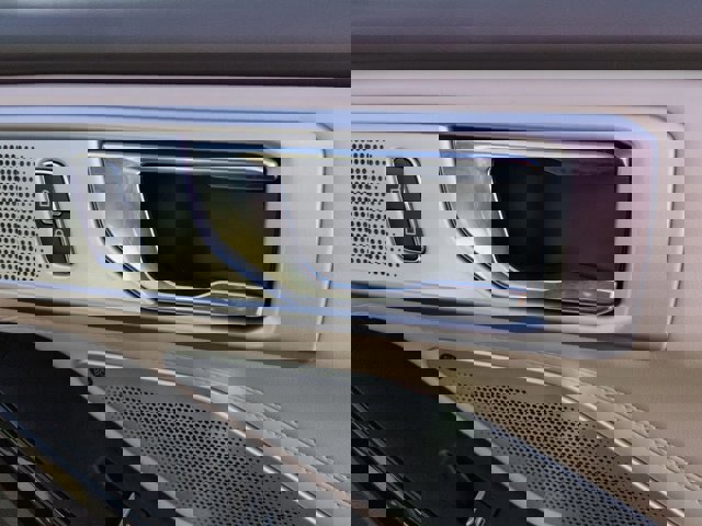 Certified 2021 Ford Explorer Platinum w/ Equipment Group 601A image 34