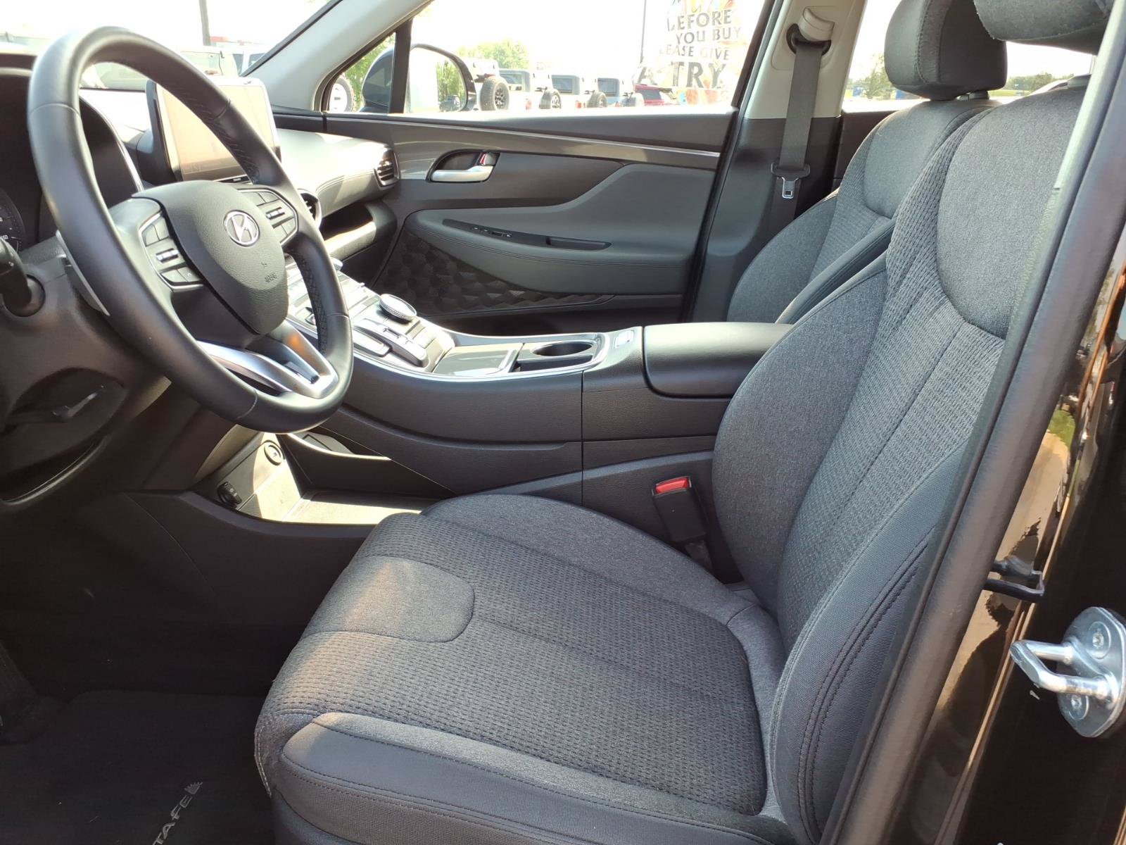 Used 2023 Hyundai Santa Fe SEL FWD image 10