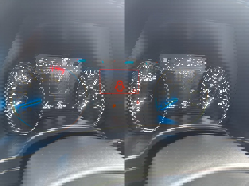 Certified 2020 Ford F150 Lariat w/ Equipment Group 502A Luxury image 22