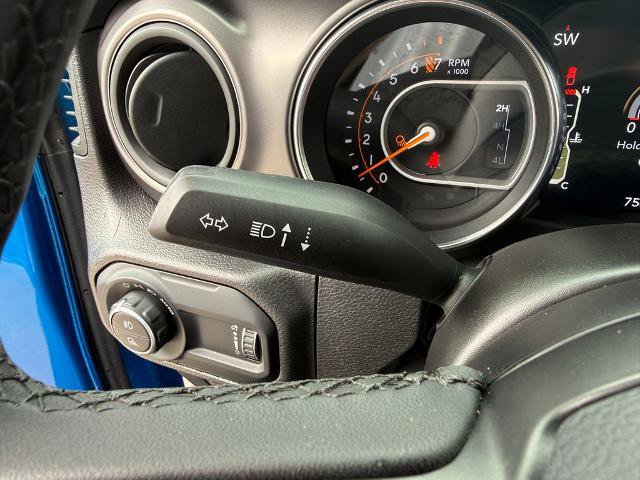 Used 2023 Jeep Gladiator Sport AWD/4WD image 38