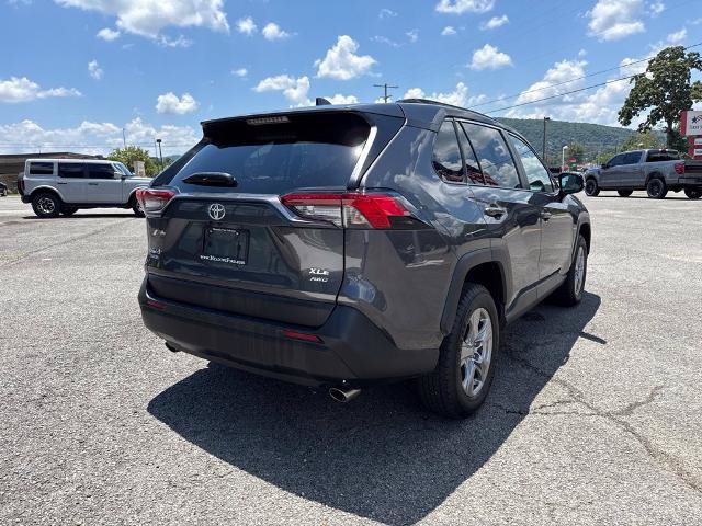Used 2025 Toyota RAV4 XLE AWD/4WD image 4