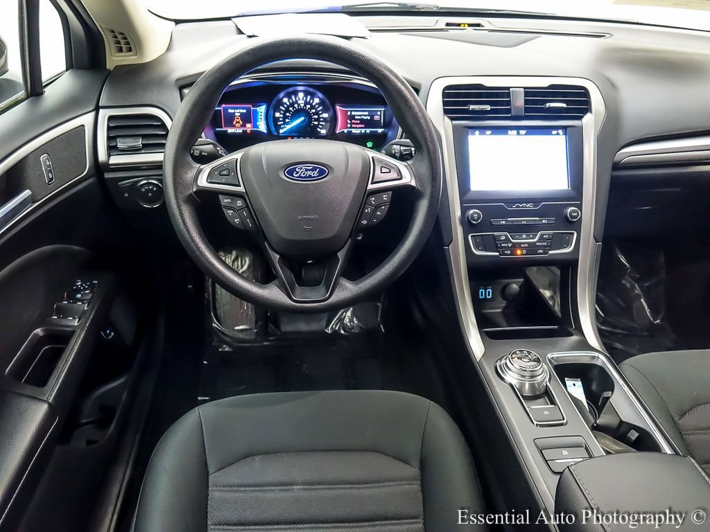 Certified 2019 Ford Fusion SE FWD image 13