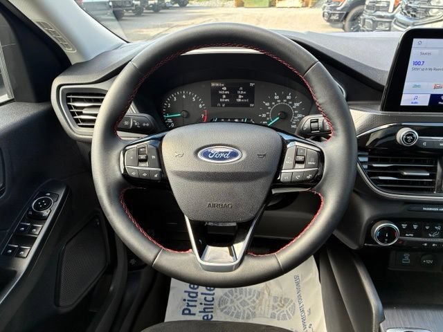 Certified 2022 Ford Escape SEL w/ SEL Stealth AWD Package image 21