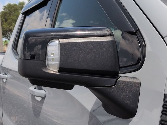 Used 2025 GMC Sierra 1500 AT4 w/ AT4 Premium Package AWD/4WD image 12
