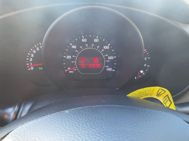 Used 2017 Kia Soul + FWD image 19