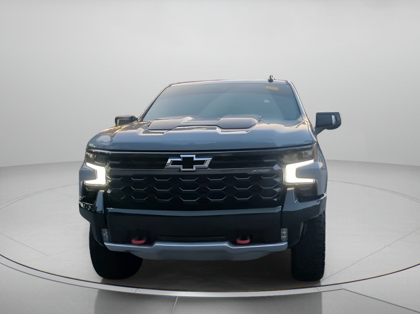 Used 2024 Chevrolet Silverado 1500 ZR2 w/ Technology Package AWD/4WD image 8