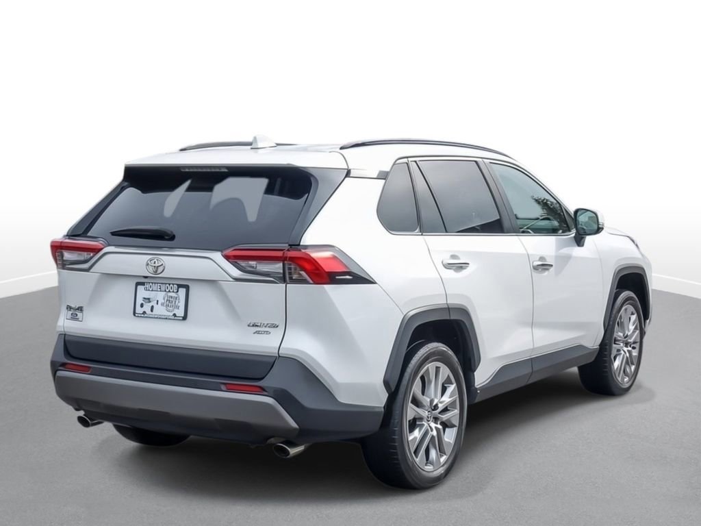 Used 2021 Toyota RAV4 Limited AWD/4WD image 5