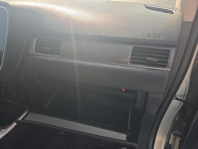 Used 2020 Mitsubishi Outlander SEL AWD/4WD image 33