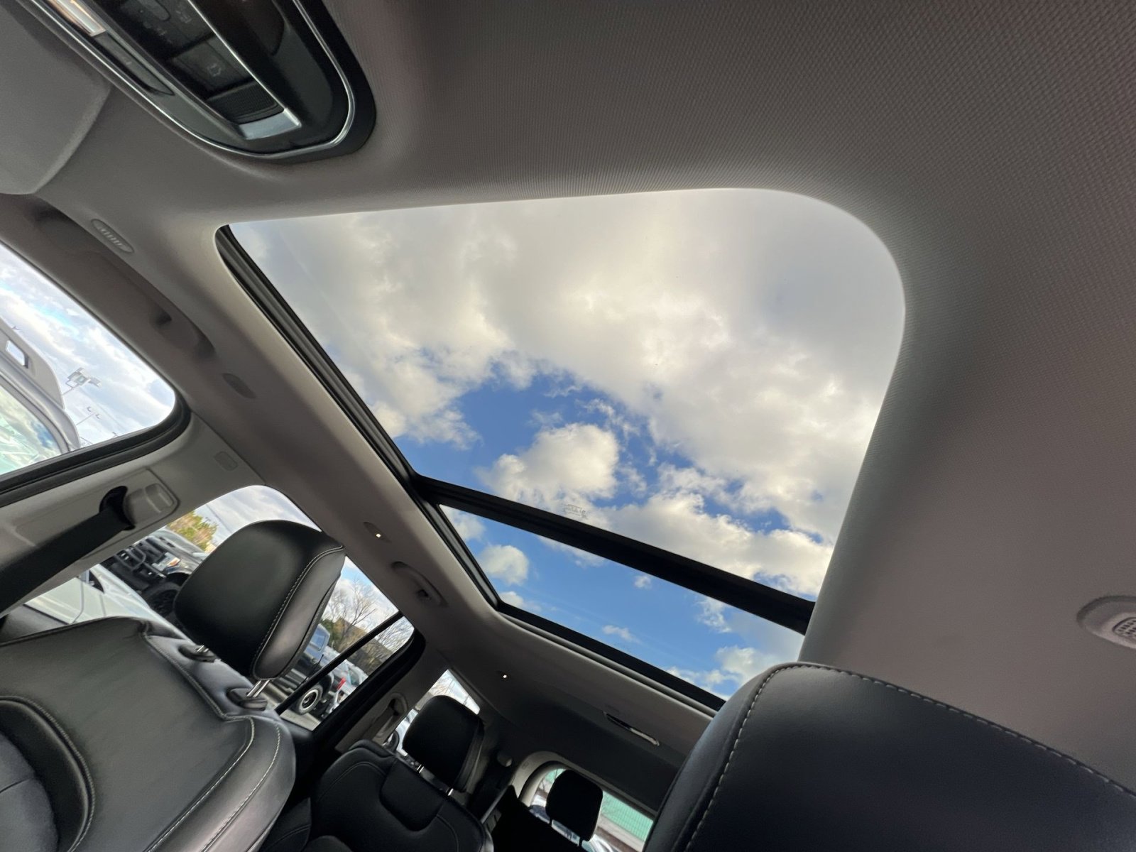 Used 2021 Jeep Grand Cherokee L Limited image 23