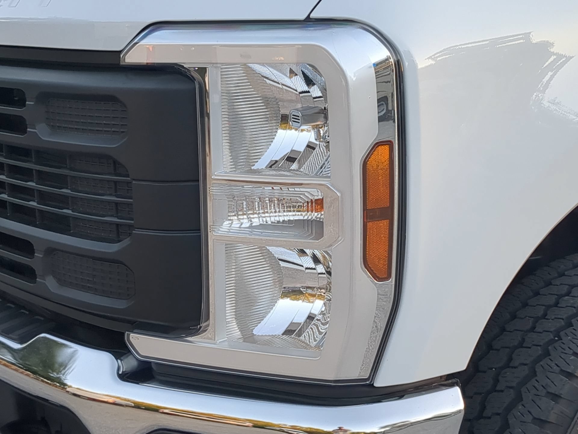 Certified 2025 Ford F350 XL w/ 360-Degree Camera Package AWD/4WD image 44