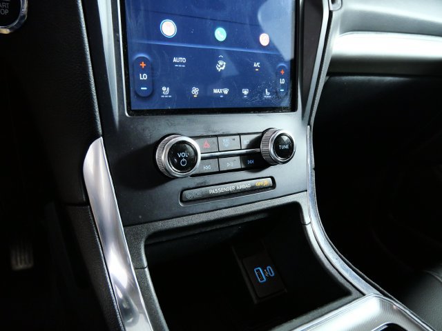 Certified 2023 Ford Edge Titanium AWD/4WD image 19