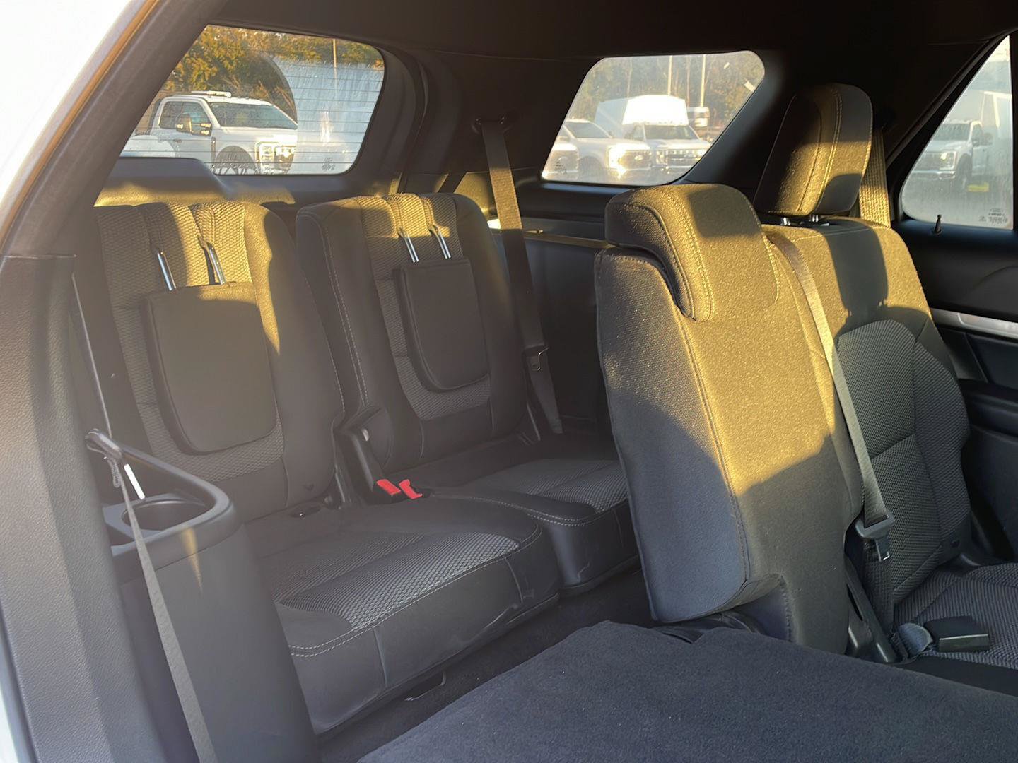 Certified 2018 Ford Explorer XLT FWD image 26