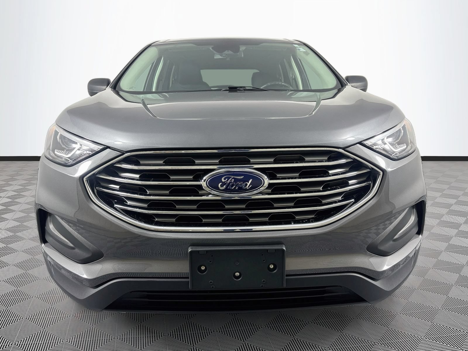 Certified 2021 Ford Edge SE FWD image 2