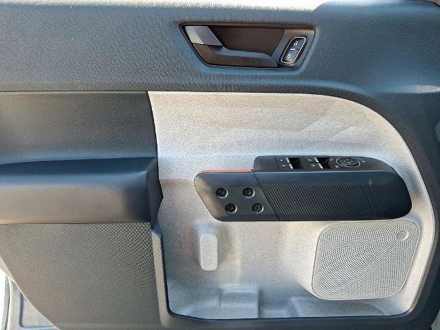 Certified 2022 Ford Maverick XLT w/ XLT Luxury Package image 12