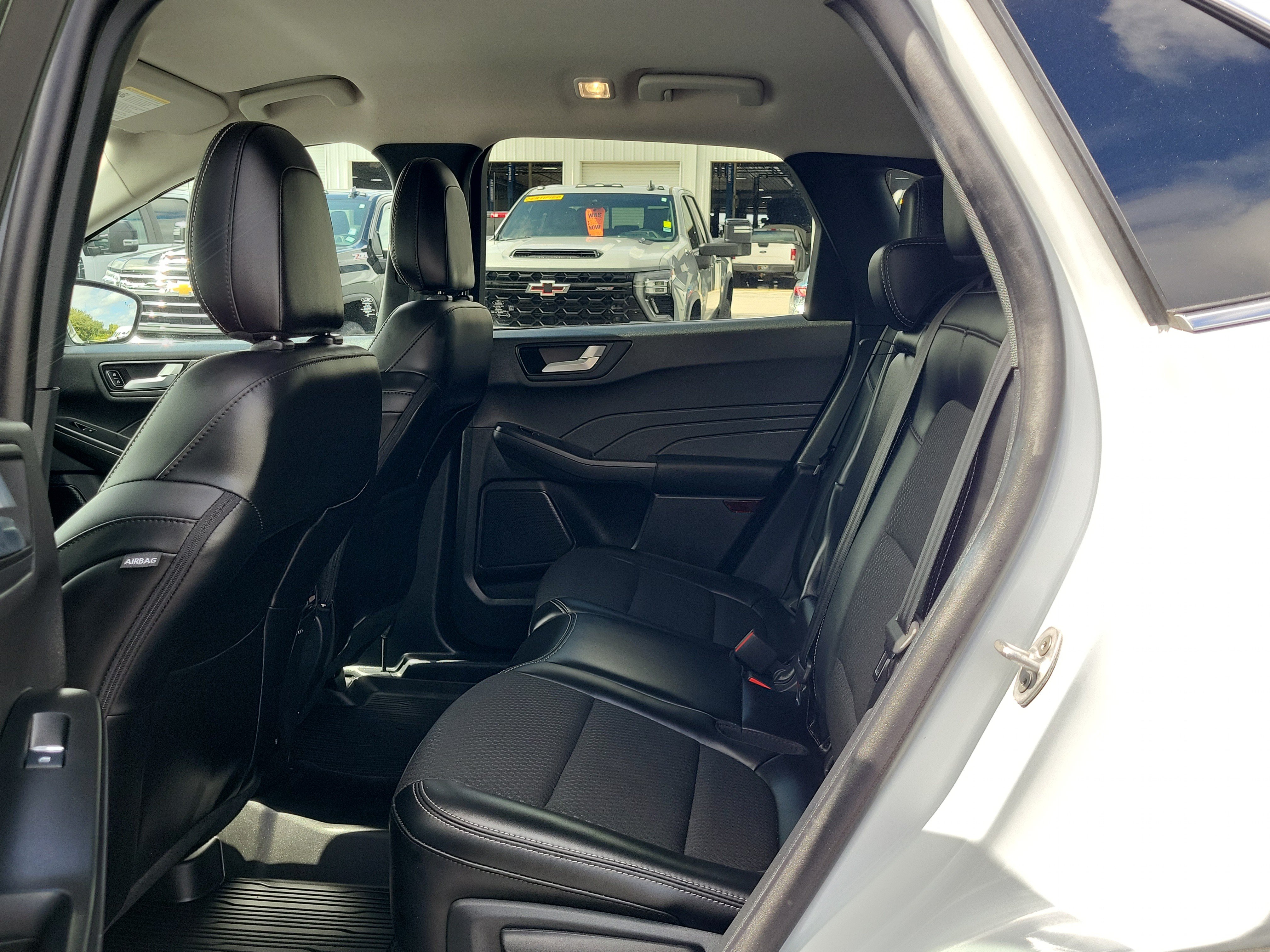 Certified 2026 Ford Escape SE FWD image 12