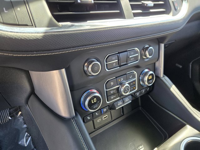 Used 2024 GMC Yukon SLT AWD/4WD image 22