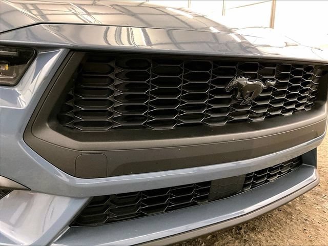 Certified 2025 Ford Mustang Coupe RWD image 29