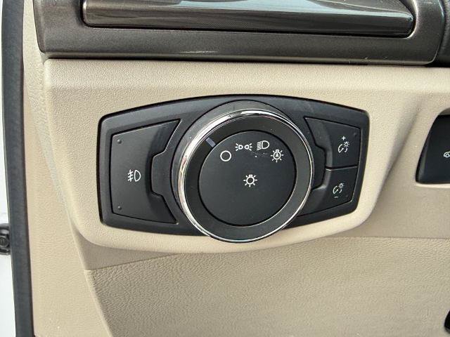 Certified 2017 Ford Fusion SE FWD image 31