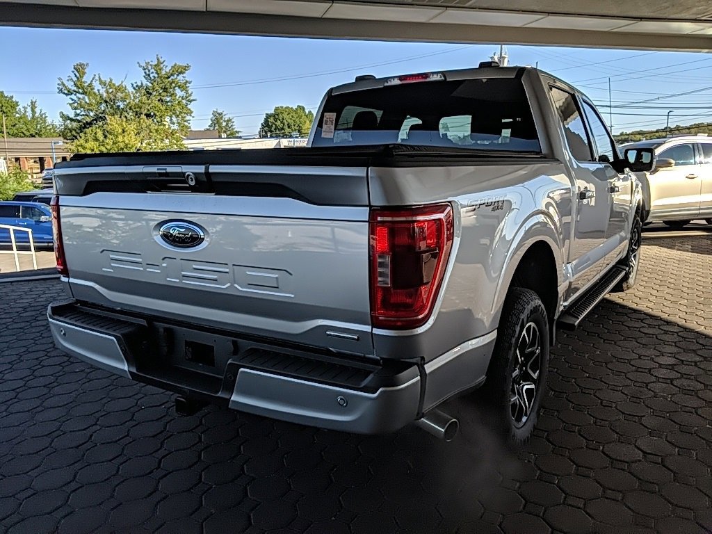 Certified 2022 Ford F150 XLT w/ Equipment Group 302A High image 3