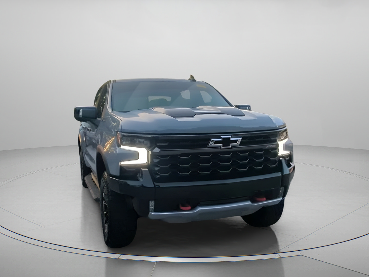 Used 2024 Chevrolet Silverado 1500 ZR2 w/ Technology Package AWD/4WD image 5