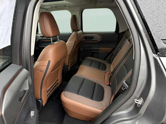 Certified 2025 Ford Bronco Sport Outer Banks w/ Outer Banks Tech Package+ AWD/4WD image 5