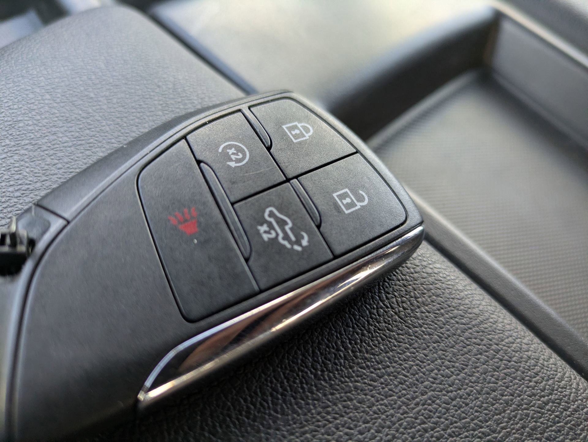 Used 2023 Chevrolet Silverado 1500 LT AWD/4WD image 35