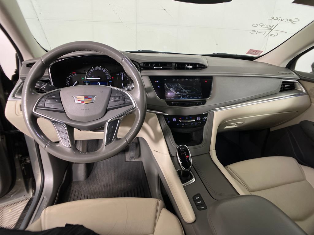 Used 2019 Cadillac XT5 Premium Luxury w/ Driver Assist Package image 12